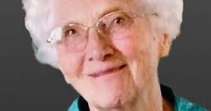 Kim Silcox's Instagram, Twitter & Facebook