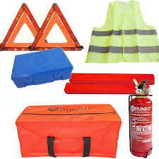 Pai cu covidul asta, mai bagam virusul in om ? Kit Siguranta Auto Obligatoriu Runkit Salstil Ro
