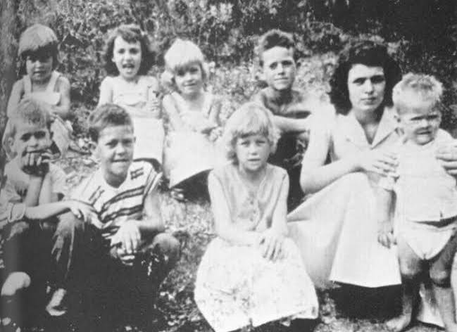 Dolly Parton's family tree? A look at some of her relatives