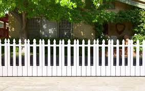 What a gorgeous, creative solution to a common problem! 13 Creative Do It Yourself Garden Fencing Ideas Olt