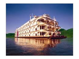 Caesar Indiana S Glory Of Rome Riverboat Casino The World S Largest Gambling Boat Is Located At Its Dock Along The Ohio River At River Boat Trip Ohio River