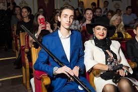 Check spelling or type a new query. Daniil Viner 19 Letnij Vnuk Iriny Viner I Alishera Usmanova Kto On Chem Zanimaetsya Zvezdanutye Deti Yandeks Dzen