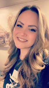 t3r new female vocalist performs at park