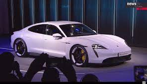 Porsche Taycan Cena Od 653 Tys Zl Specyfikacja Ciut Lepsza Od Tesli Model 3 Realny Zasieg Ponizej 400 Km Samochody Elektryczne Www Elektrowoz Pl