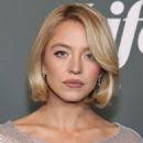 Who is Tom Mannion dating? Tom Mannion girlfriend, wife