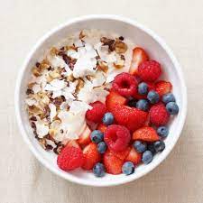 Sirtfood Breakfast Of Yoghurt Berries Walnuts Coconut Flakes And Cacao Nibs Yogurt Diet Clean Eating Breakfast Yoghurt Breakfast