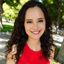 Ellen Einhorn's Instagram, Twitter & Facebook