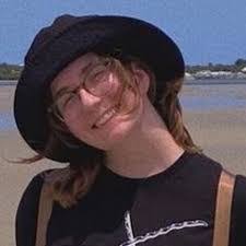 Leann Bruce's Instagram, Twitter & Facebook