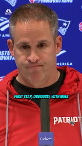 Josh McDaniels shares what his conversations with Mike Vrabel are like  following a loss 🔊