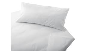 Influenced by a huge family of singers and musicians, maria stepped on stage for the very first time when she was just 10 years old, alongside the band extreme, at maré de agosto festival. Produkte