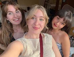 Hi I was wondering if anyone can help me. I am recolating from Ireland to  Edinburgh for work next month and I am looking for a 2 or 3 bed flat for