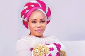 Wa b'eru re ni bode. Tope Alabi S Dance Brand Identity And The Fog Of Ambivalence By Akin Fadeyi Premium Times Opinion