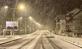 Astăzi e marți, 23 februarie 2021. Ninge La Poiana BraÈ™ov