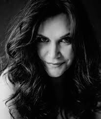 Ashlee Russ's Instagram, Twitter & Facebook