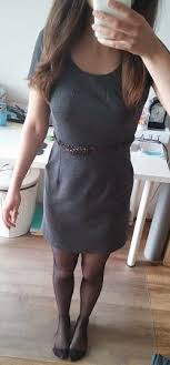 Job Interview Outfit For Hot Weather A Gray Short Sleeved Pencil Dress Interview Style Job Interview Outfit Interview Outfit
