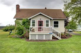 See This Home On Redfin 4009 Old Hwy 99 Rd S Mount Vernon Wa 98273 Mls 1459145 Foundonredfin Mount Vernon Outdoor Structures Redfin