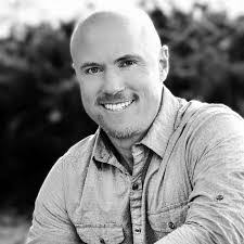 Tracy Bradford's Instagram, Twitter & Facebook