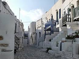 Αν υπάρχει νησί που τιμάει τις κυκλάδες και την φιλοξενία τους μέσα από τον ατόφιο νησιώτικο χαρακτήρα, είναι σίγουρα η αυθεντική μαγεία της φολεγάνδρου. Folegandros Bikipaideia