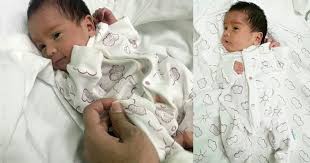 Anak kawan ayah dapat 9a, tulis seorang bapa, meskipun ringkas tapi cukup padat untuk membuatkan hati remaja itu terluka menerusi saya asyik terfikir 'saya ni teruk sangat ke?'. Ummi Nazeera Suami Muat Naik Gambar Baby Aa Comel Sangat Ruangan Komen Dihujani Ucapan Tahniah Pa Ma