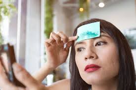 Produk air mineral yang segar seperti aqua, nestle, fiji dan lain sebagainya merupakan air mineral yang mengandung mineral penting untuk tubuh manusia. Cara Mengurangi Minyak Di Wajah Yang Ampuh Dan Aman