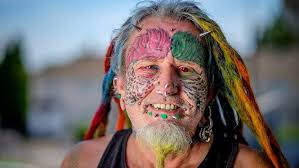 A man with more than 100 tattoos has inked his EYEBALLS.