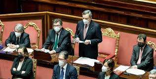 262 sì, 40 no (15 sono del m5s) e 2 astenuti. Un Recovery Da Ricovero Il Governo Draghi Approva Il Piano In Cdm Ma Intanto Litiga Con L Europa E I Partiti