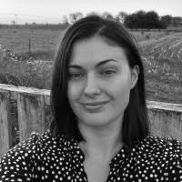 Lilly Warren Email & Phone Number