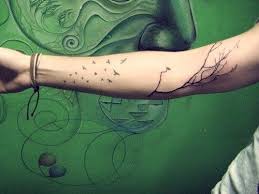 Bird On Tree Branch Tattoo Birds And Trees Tree Tattoo Small Bird Tattoos Arm Tree Tattoo Designs