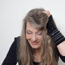 Rätselautorin in "Halbpension" bereitet ihren Fans lustvolle Qualen