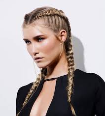 Vous vous en doutez, la première étape avant de se lancer dans la confection de vos tresses sera de poser le rajout. 14 Meilleures Idees Sur Deux Tresses Africaines Deux Tresses Africaines Tresses Africaines Coiffure