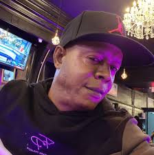 All hail the Queen...or choke