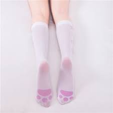 Design is woven with a quality cotton blend, not printed, so colors stay vibrant! Gentiana Cat Paw Print Small Leg Socks Yesstyle