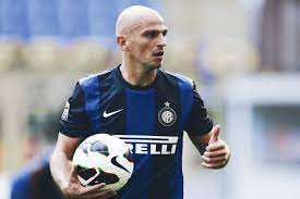 He has been married to claudia fittipaldi since december 27, 2002. A Journey Through Time The Career Of Esteban Cambiasso