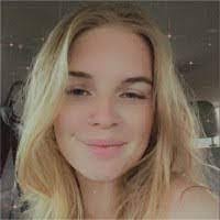 Kacey Mann's Instagram, Twitter & Facebook