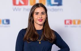 Tagged das der freund ist kussbeweis lombardi neuer sarah latest posts daily chinese horoscope for the fire rabbit for saturday, march 20, 2021: Sarah Lombardi Knopft Sich Wendler Frau Laura Muller Vor