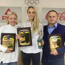 Параллельно со спортивной карьерой дарья белодед учится на журфаке киевского национального. Shido Gennadij Beloded Svetlana Kuznecova I Dasha Beloded Krassavica Nevesta Krassavica Tyosha I Krasavec Test 2020 Facebook