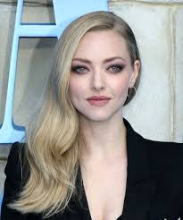 Amanda Seyfried Hairstyles And Haircuts