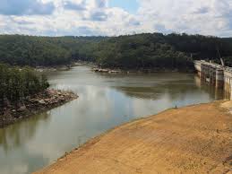 The water levels in greater sydney's 11 reservoirs are at 53,5%, and have been falling at an average of 0.04% per week, reports the guardian. Sydney Water Restrictions To Ease From 1 March Following Downpour Water The Guardian