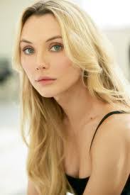 Caitlin Bedwell's Instagram, Twitter & Facebook