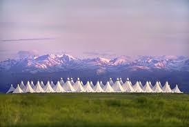 There are 3 checkpoints at den: Denver International Airport Von Fentress Architects Flughafen