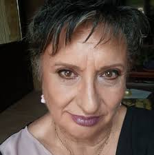 Rabo de Cerdo Frito. ​ ​📝 Ingredientes ​1 kg de Rabo de cerdo, limpio y  troceado en trozos de bocado. ​3-4 dientes de ajo (con piel y machacados  ligeramente). ​½ cebolla (en