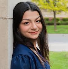 Amanda Kish's Instagram, Twitter & Facebook