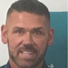 At Old Navy , our brand pillars are Fashion, Family, and Fun, and sometimes  the Family is literal! Super cool moment for me to be able to visit my  sister, Cindy A.,