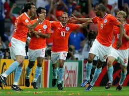 Timnas turki mencatat prestasi terbaik di piala eropa 2008 dengan mencapai babak semifinal. Belanda Hancurkan Italia 3 0 Goal Com