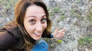 Best Soil for Planting Beds or Pots: Potting Soil vs Topsoil