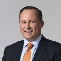 Randall Bayne's Instagram, Twitter & Facebook