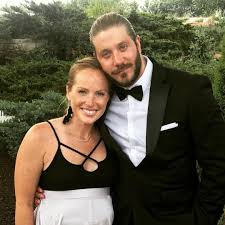 Before her parents divorced, karen had three children with casey. Cute Photos Of Mina Starsiak And Stephen Hawk Popsugar Home