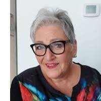 Corry Peters's Instagram, Twitter & Facebook