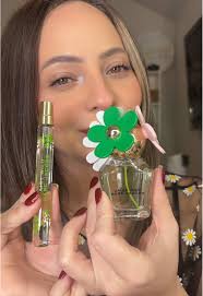 Descubre el perfume Daisy Wild de Marc Jacobs