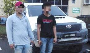 Keluar seorang arab bersama karpet. Lelaki Ditahan Kes Curi Motosikal